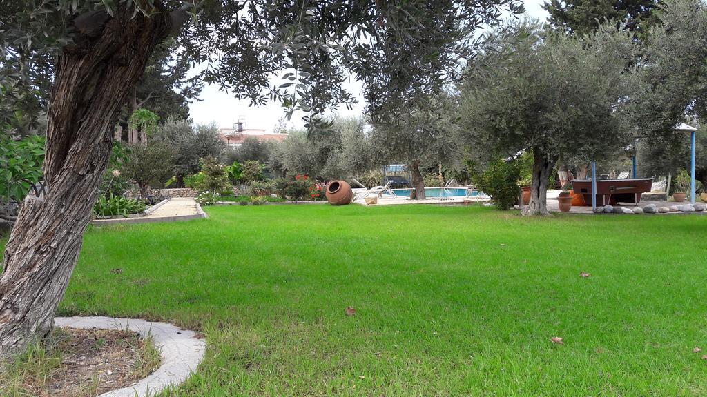 Olive Garden Villa Lapithos  Exterior foto